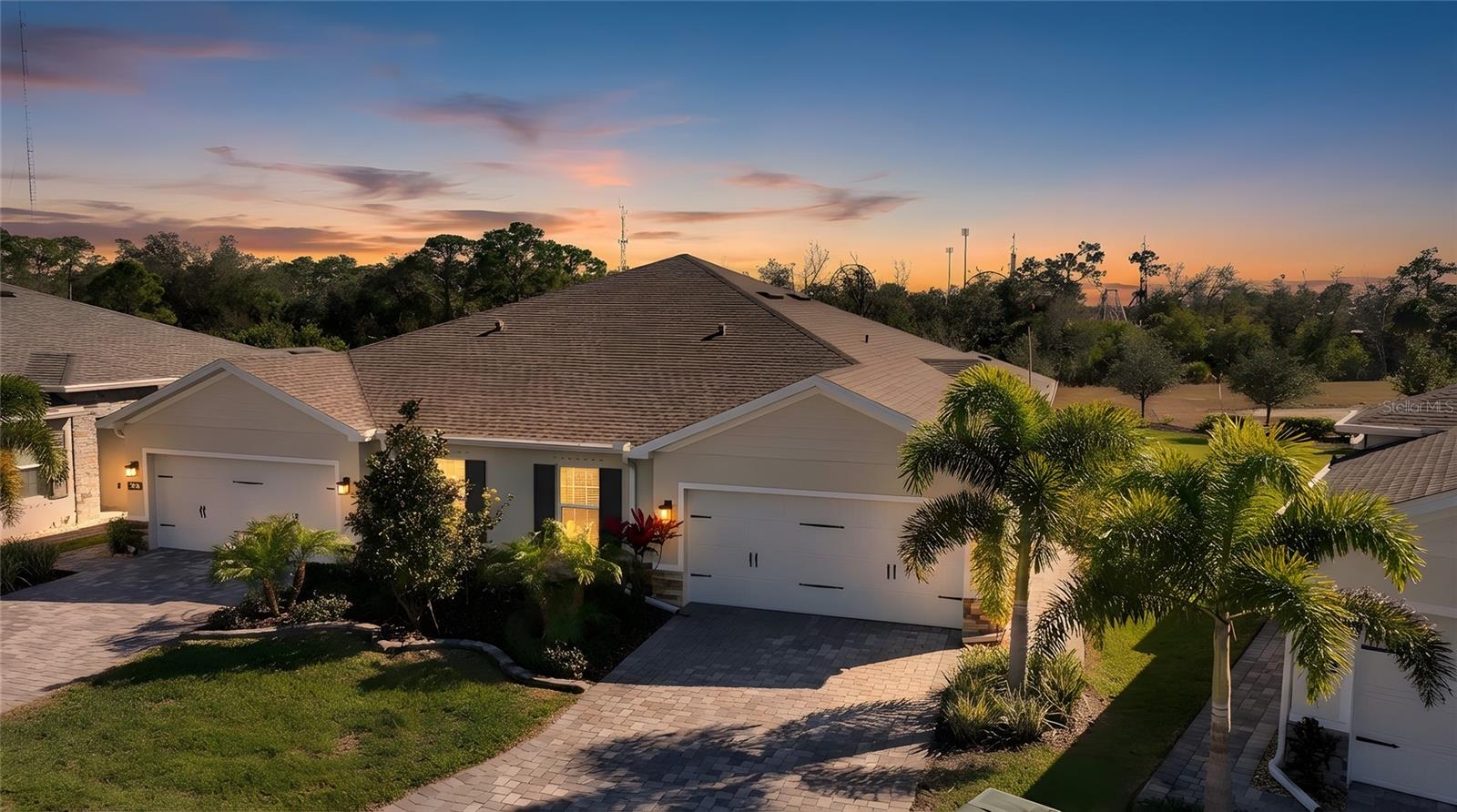Single Family Residence em PORT CHARLOTTE, FL - Daniel Dourado