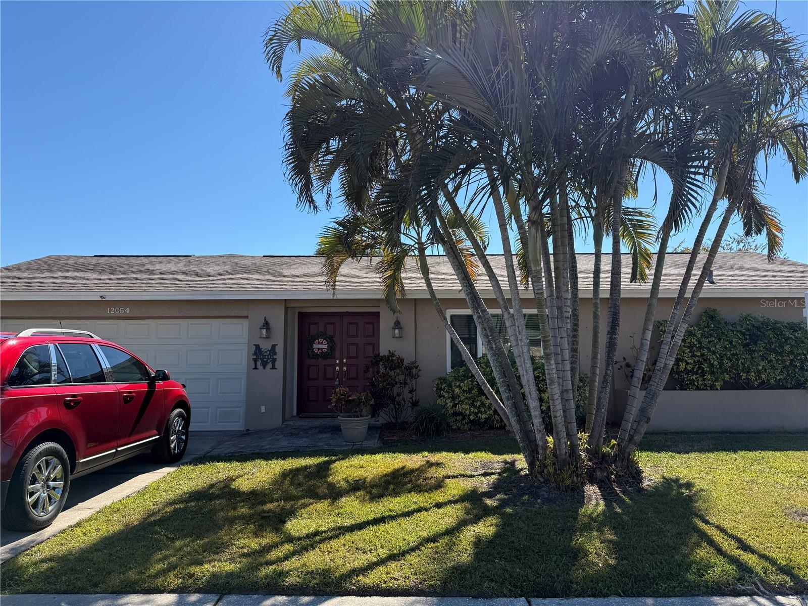 Single Family Residence em SEMINOLE, FL - Daniel Dourado