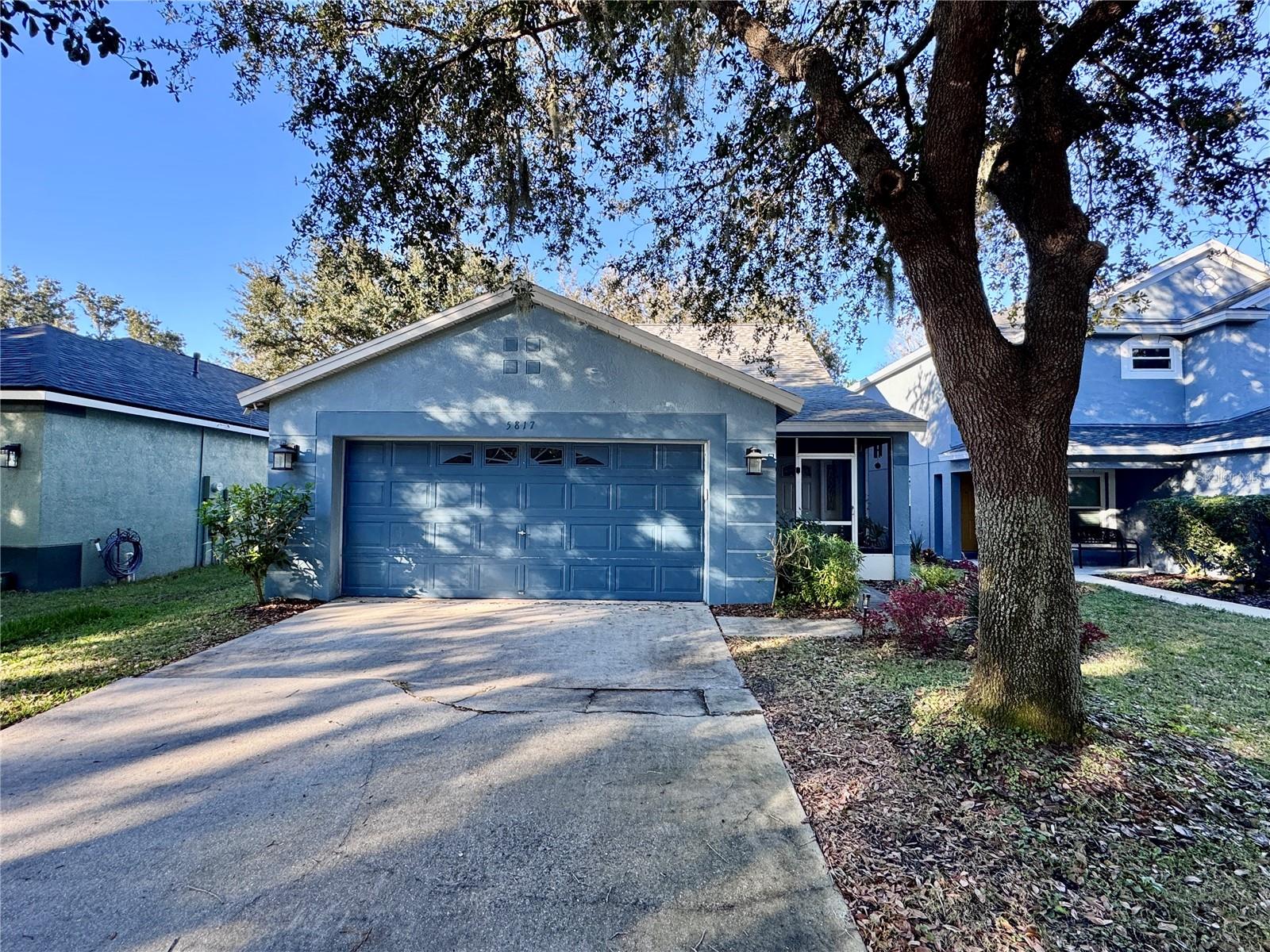 Single Family Residence em LITHIA, FL - Daniel Dourado