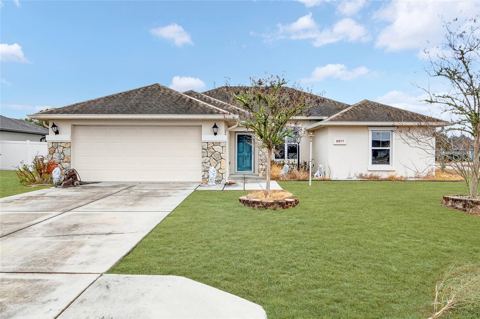 Single Family Residence in OCALA, FL - Daniel Dourado