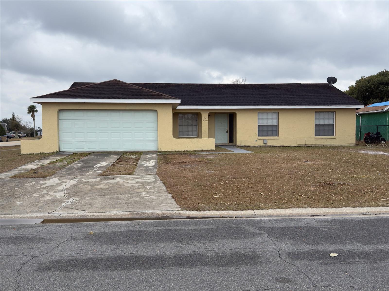 Single Family Residence em KISSIMMEE, FL - Daniel Dourado