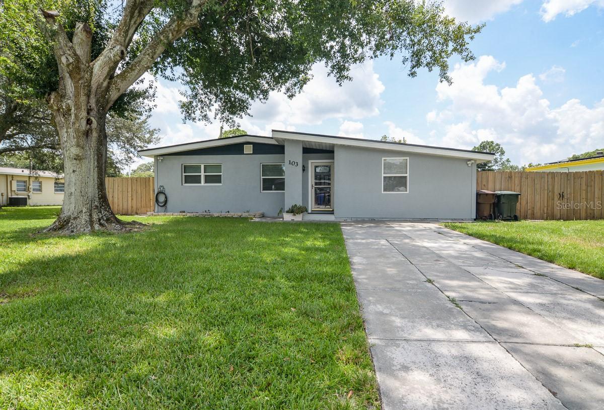 Single Family Residence em KISSIMMEE, FL - Daniel Dourado