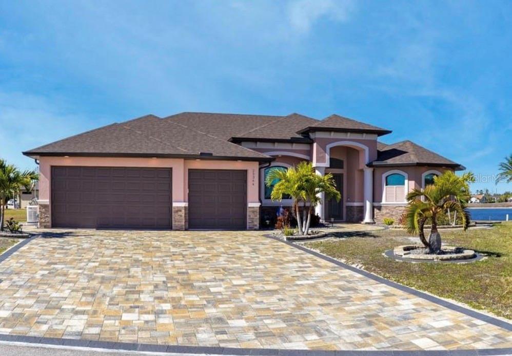 Single Family Residence em PUNTA GORDA, FL - Daniel Dourado