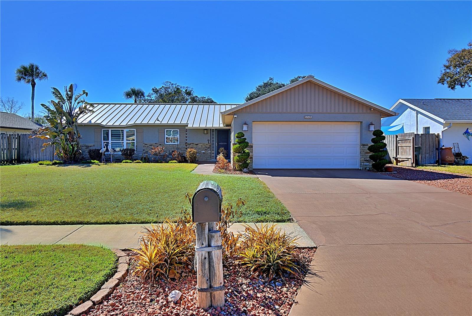 Single Family Residence em DAYTONA BEACH, FL - Daniel Dourado