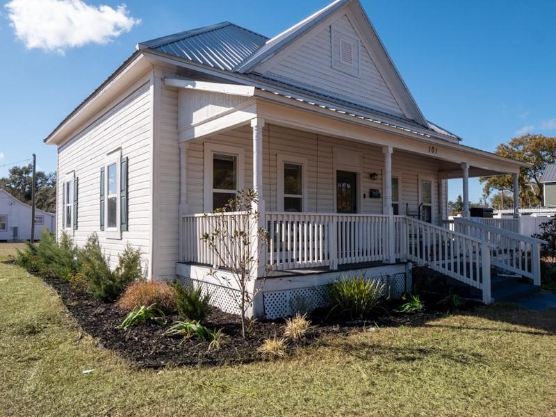 Single Family Residence in PLANT CITY, FL - Daniel Dourado