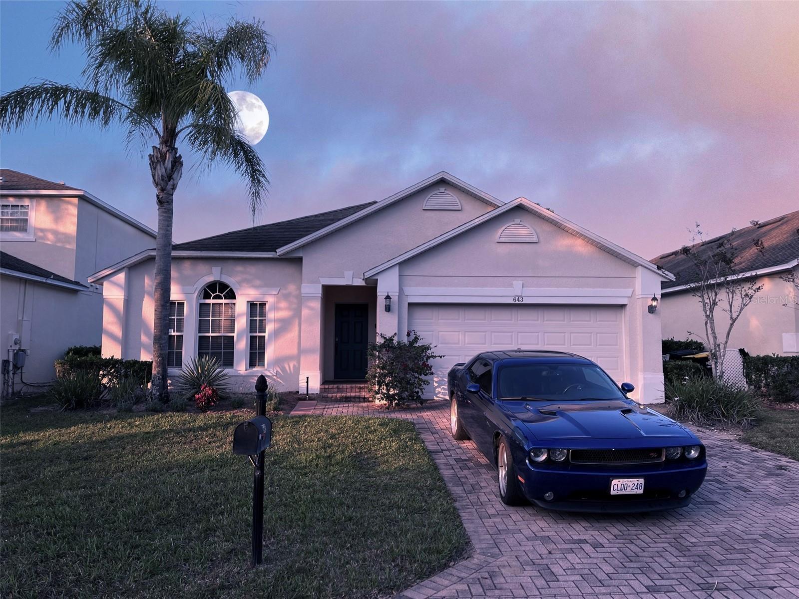 Single Family Residence em DAVENPORT, FL - Daniel Dourado