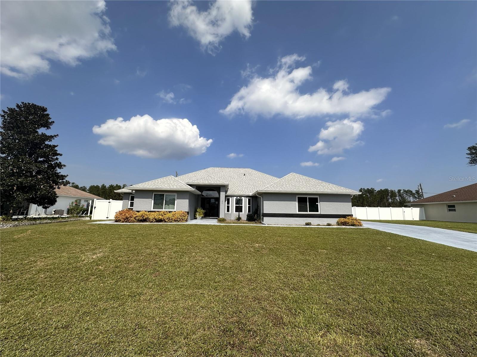 Single Family Residence em OCALA, FL - Daniel Dourado