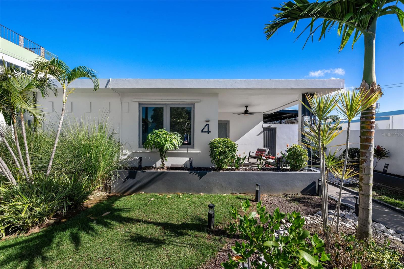 Single Family Residence em CAROLINA, PR - Daniel Dourado