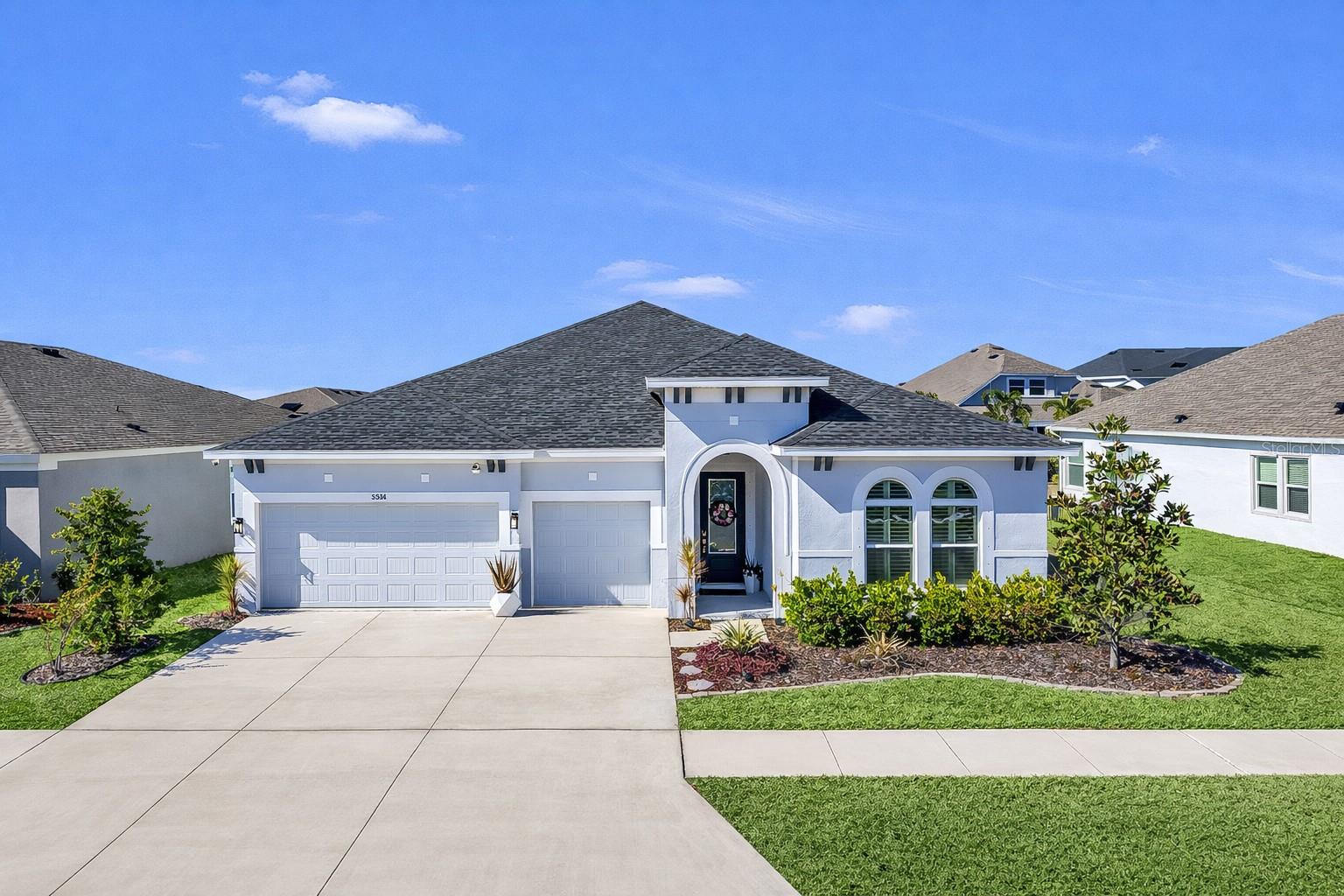 Single Family Residence in APOLLO BEACH, FL - Daniel Dourado