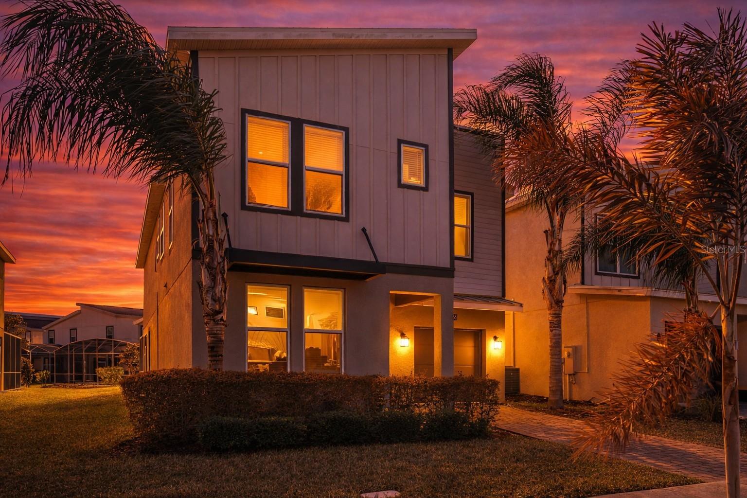 Single Family Residence in DAVENPORT, FL - Daniel Dourado