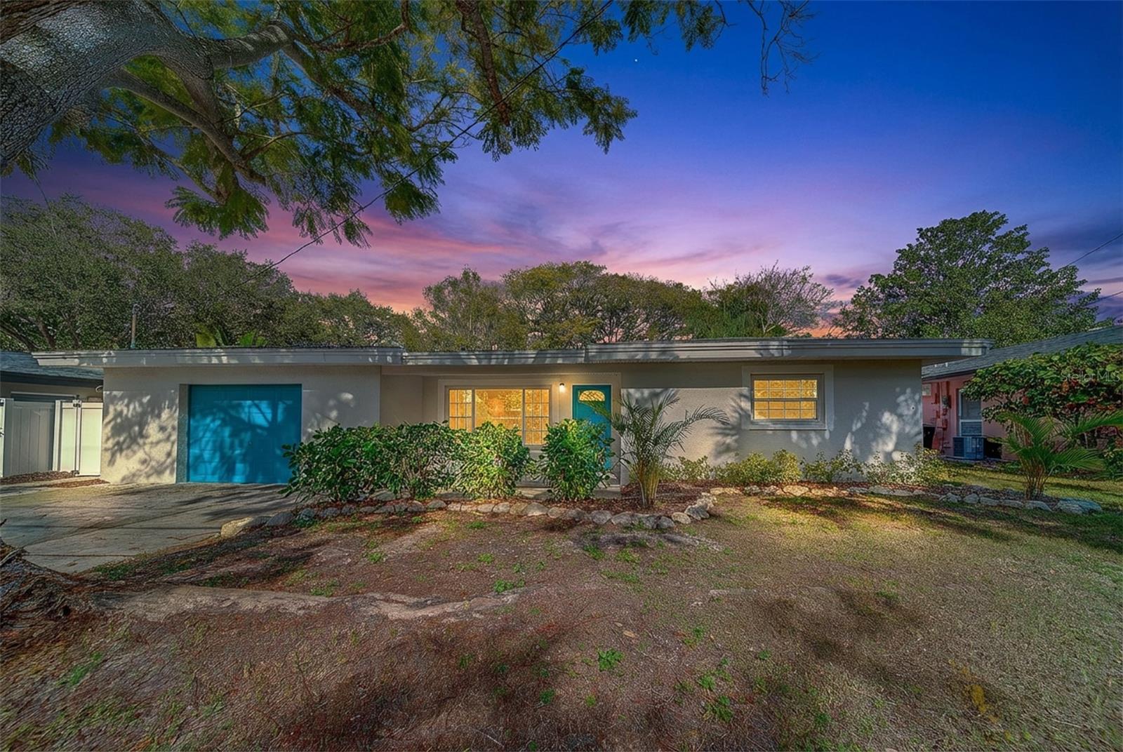 Single Family Residence em DUNEDIN, FL - Daniel Dourado