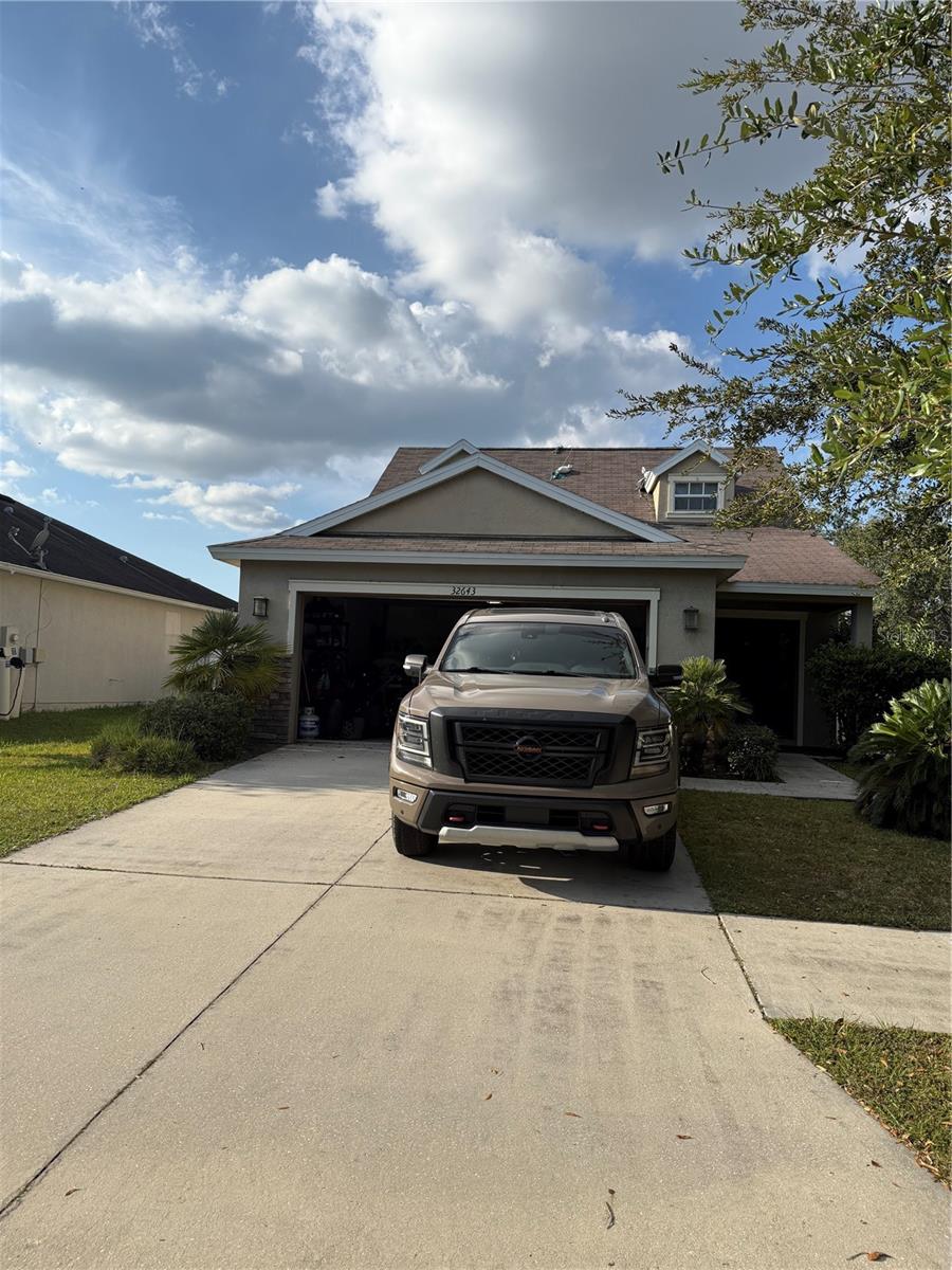 Single Family Residence em WESLEY CHAPEL, FL - Daniel Dourado