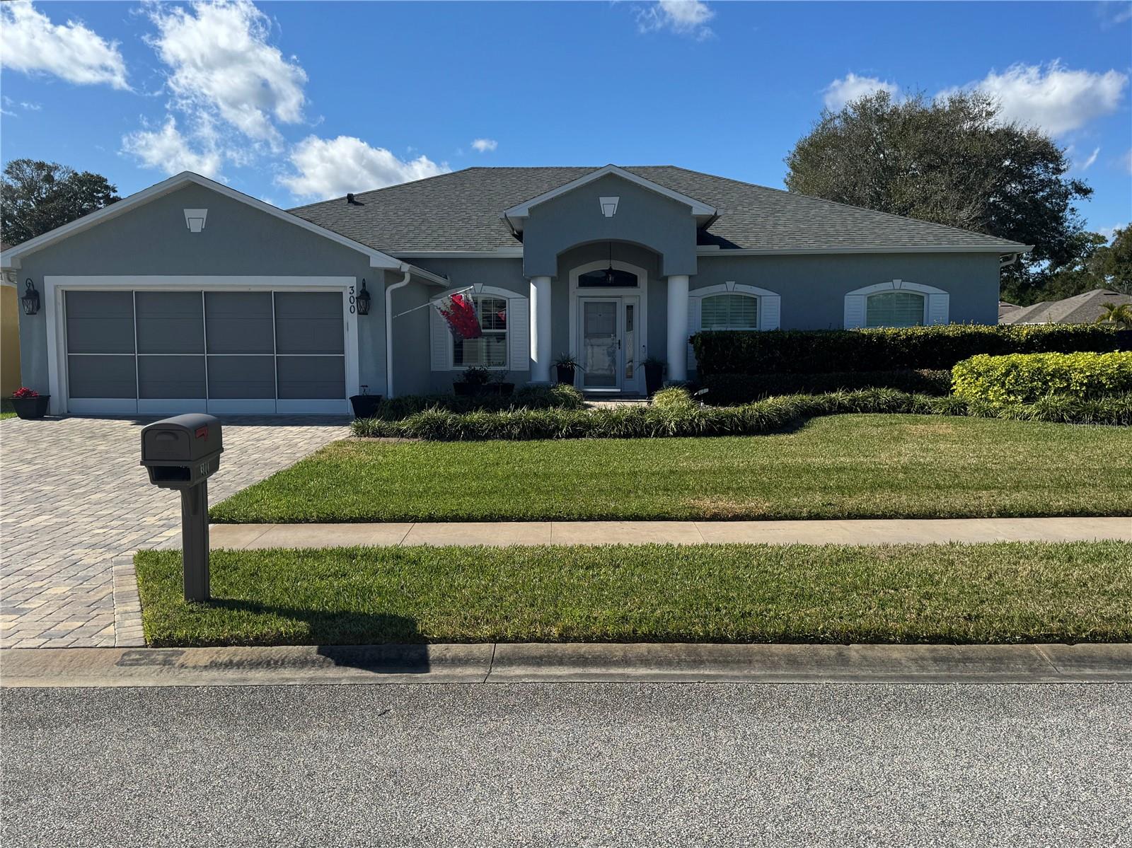 Single Family Residence em EDGEWATER, FL - Daniel Dourado