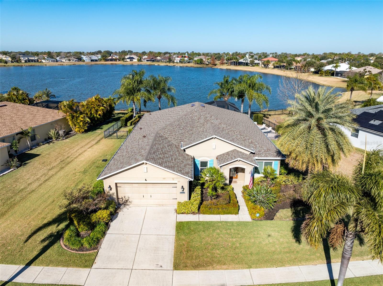 Single Family Residence in APOLLO BEACH, FL - Daniel Dourado