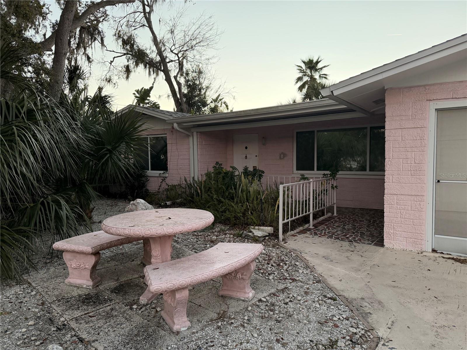 Single Family Residence em NEW PORT RICHEY, FL - Daniel Dourado