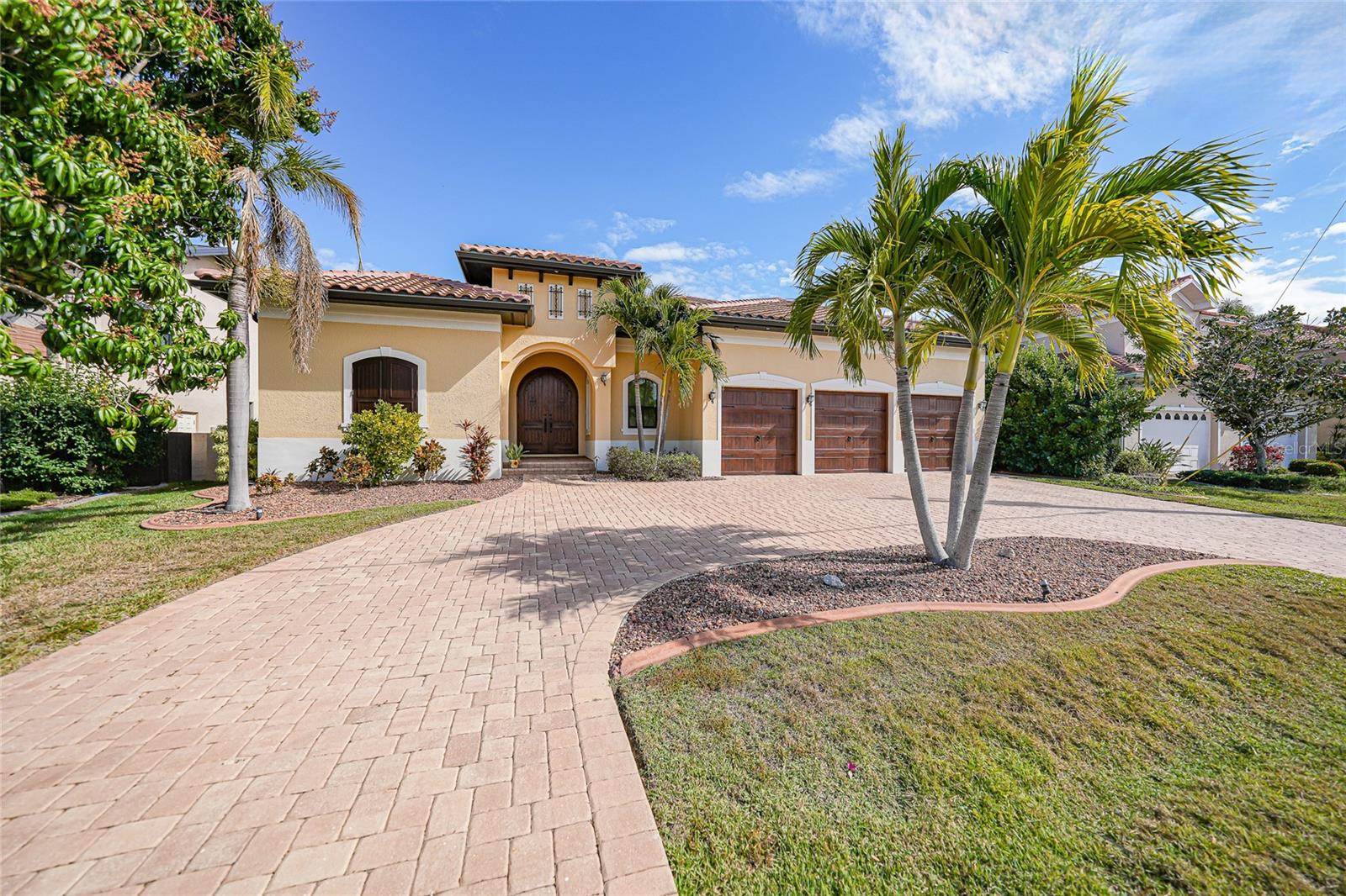 Single Family Residence em PUNTA GORDA, FL - Daniel Dourado