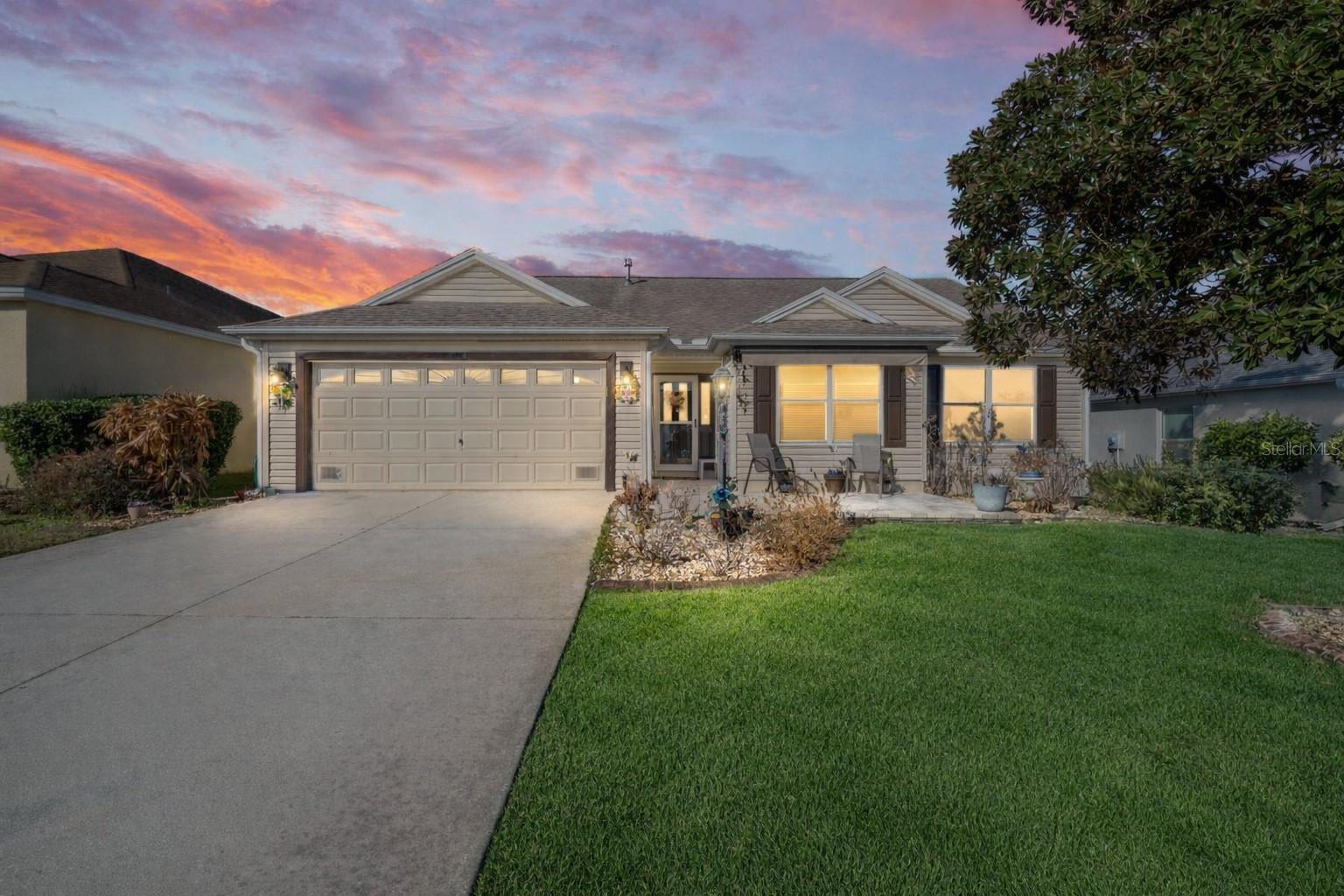 Single Family Residence em THE VILLAGES, FL - Daniel Dourado