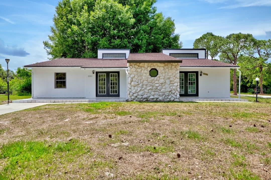 Single Family Residence em AVON PARK, FL - Daniel Dourado