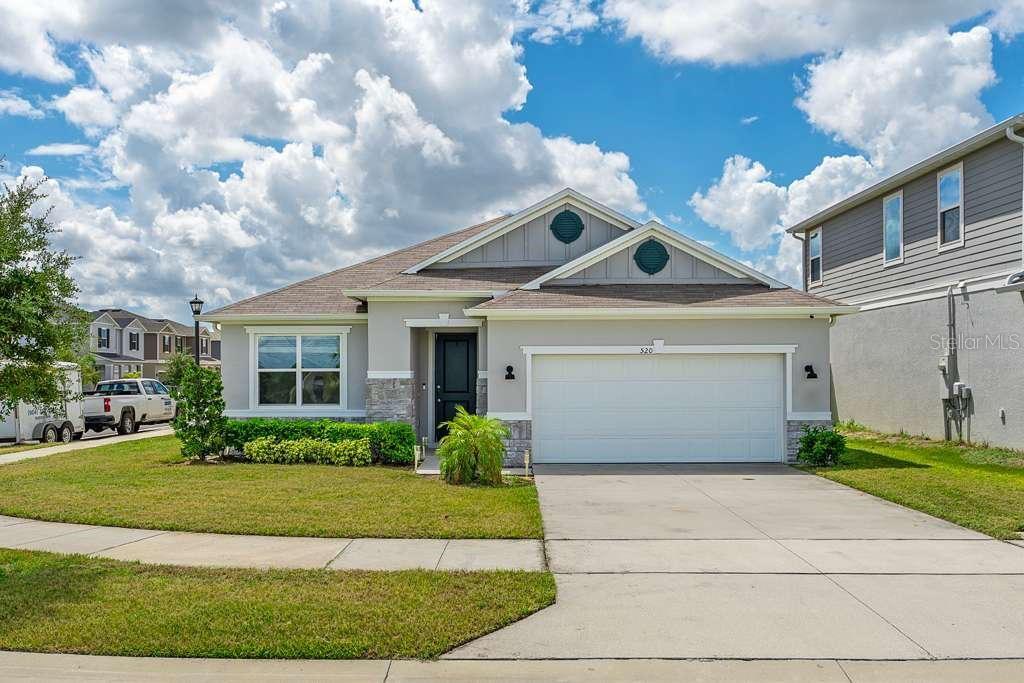 Single Family Residence in DAVENPORT, FL - Daniel Dourado