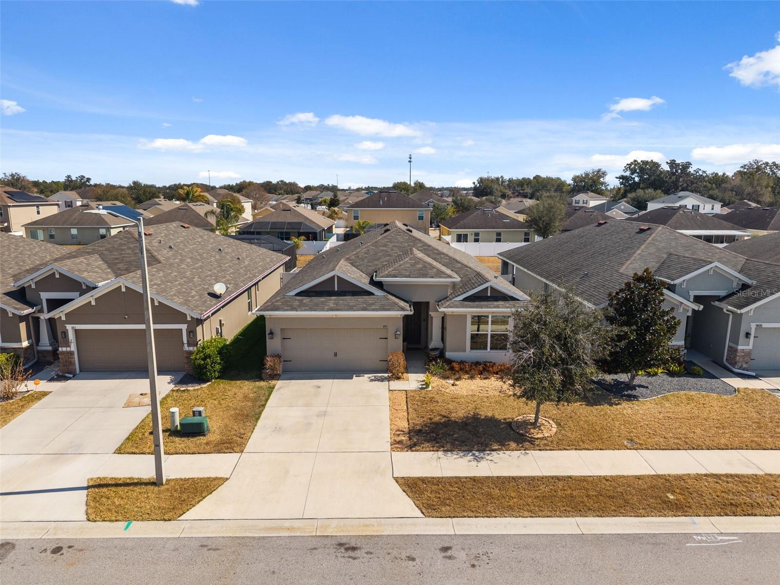 Single Family Residence em SPRING HILL, FL - Daniel Dourado