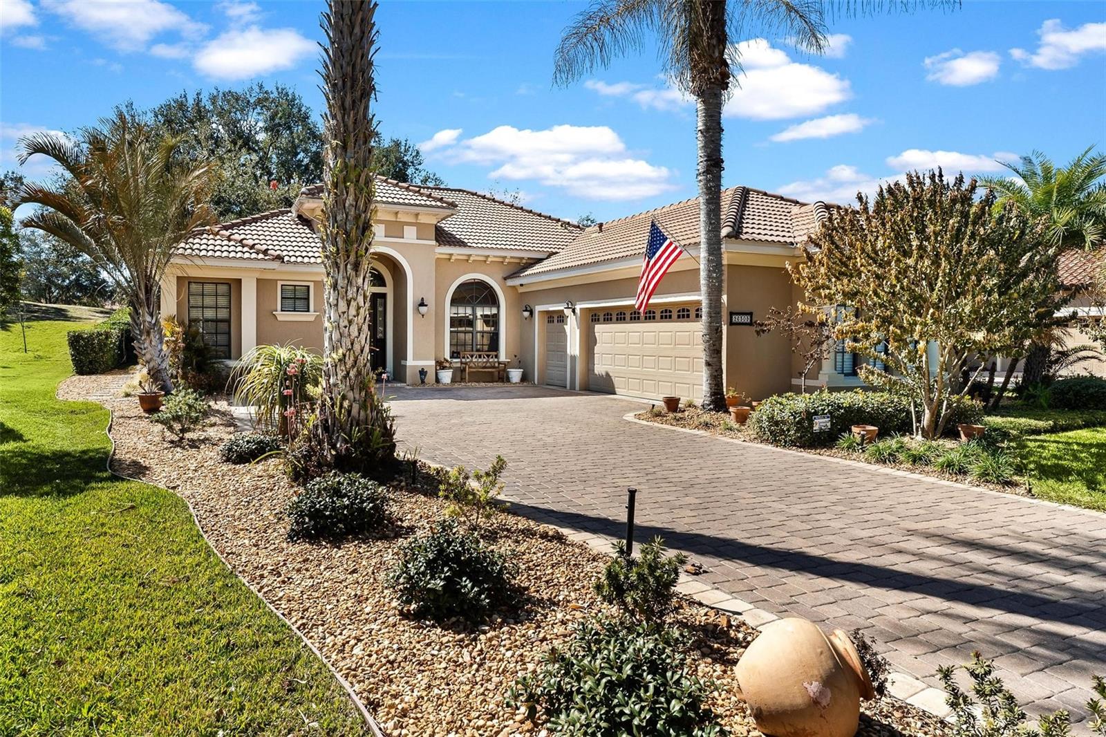 Single Family Residence em HOWEY IN THE HILLS, FL - Daniel Dourado