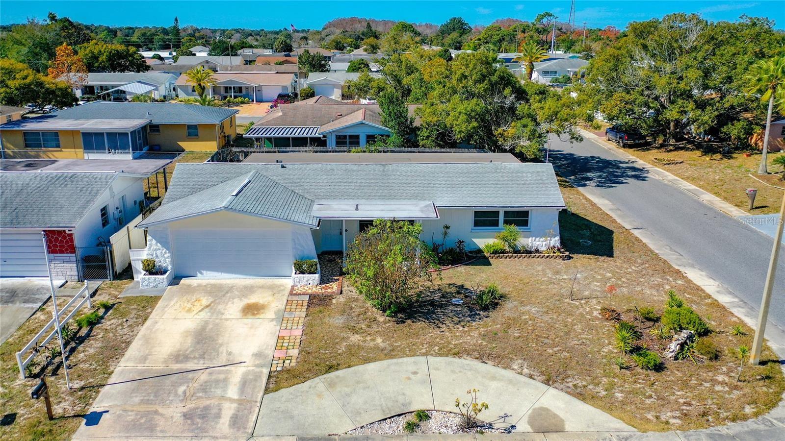 Single Family Residence in PORT RICHEY, FL - Daniel Dourado