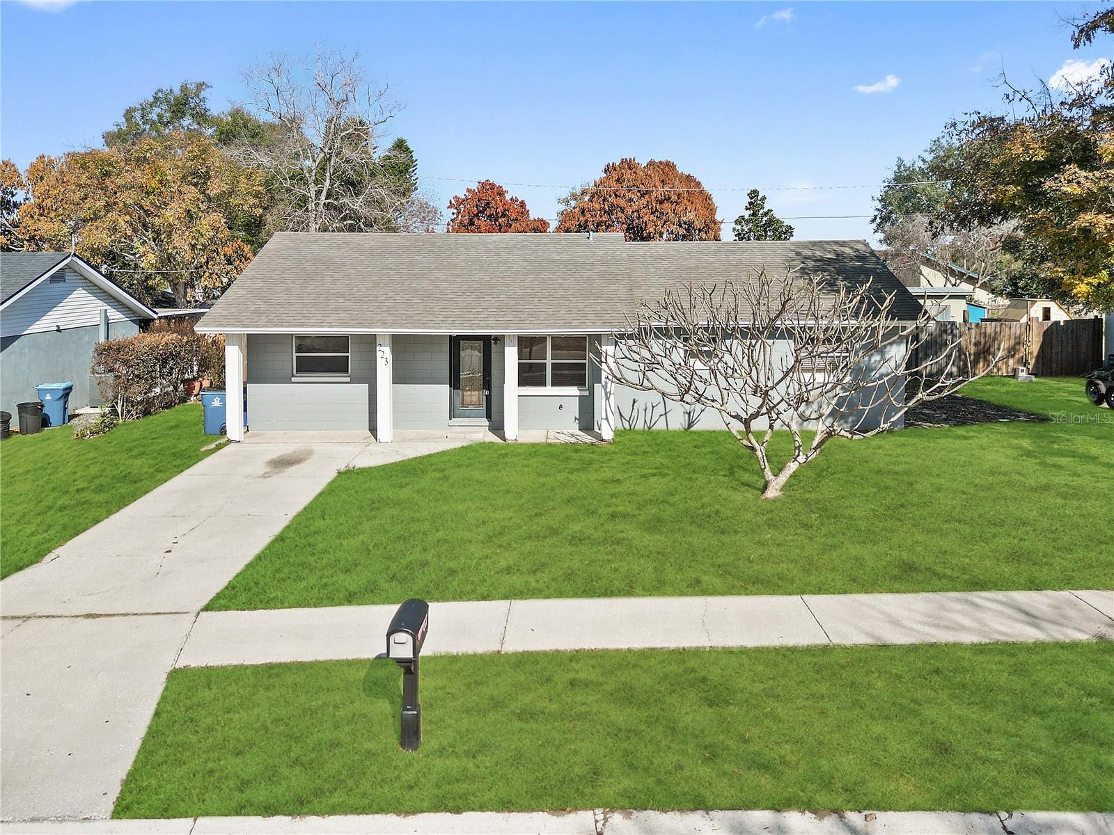 Single Family Residence em EAGLE LAKE, FL - Daniel Dourado