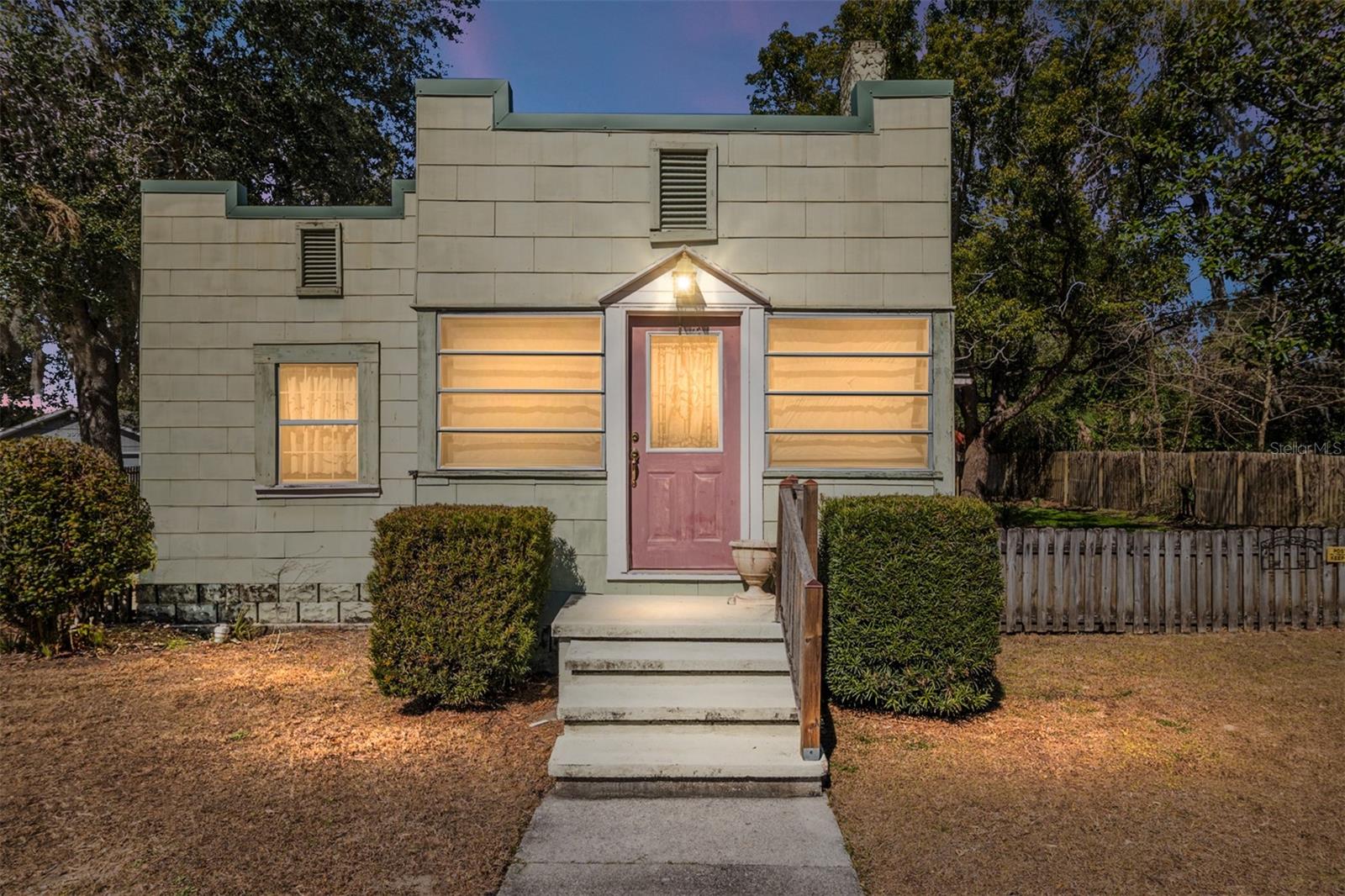 Single Family Residence in DUNNELLON, FL - Daniel Dourado