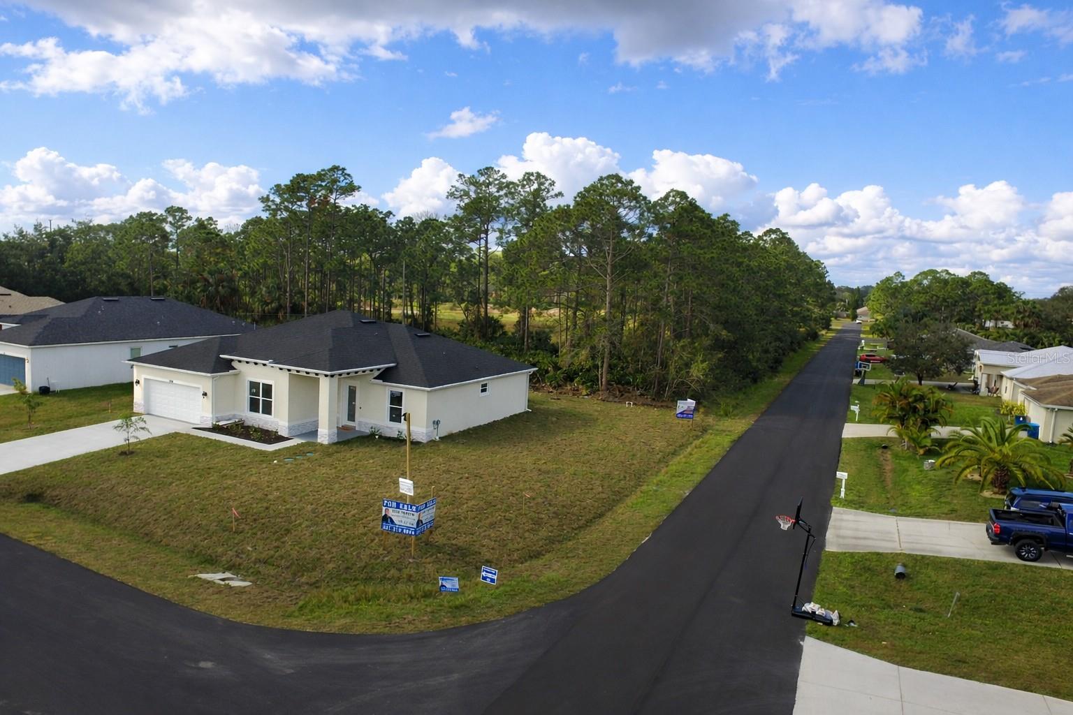 Single Family Residence in PALM BAY, FL - Daniel Dourado