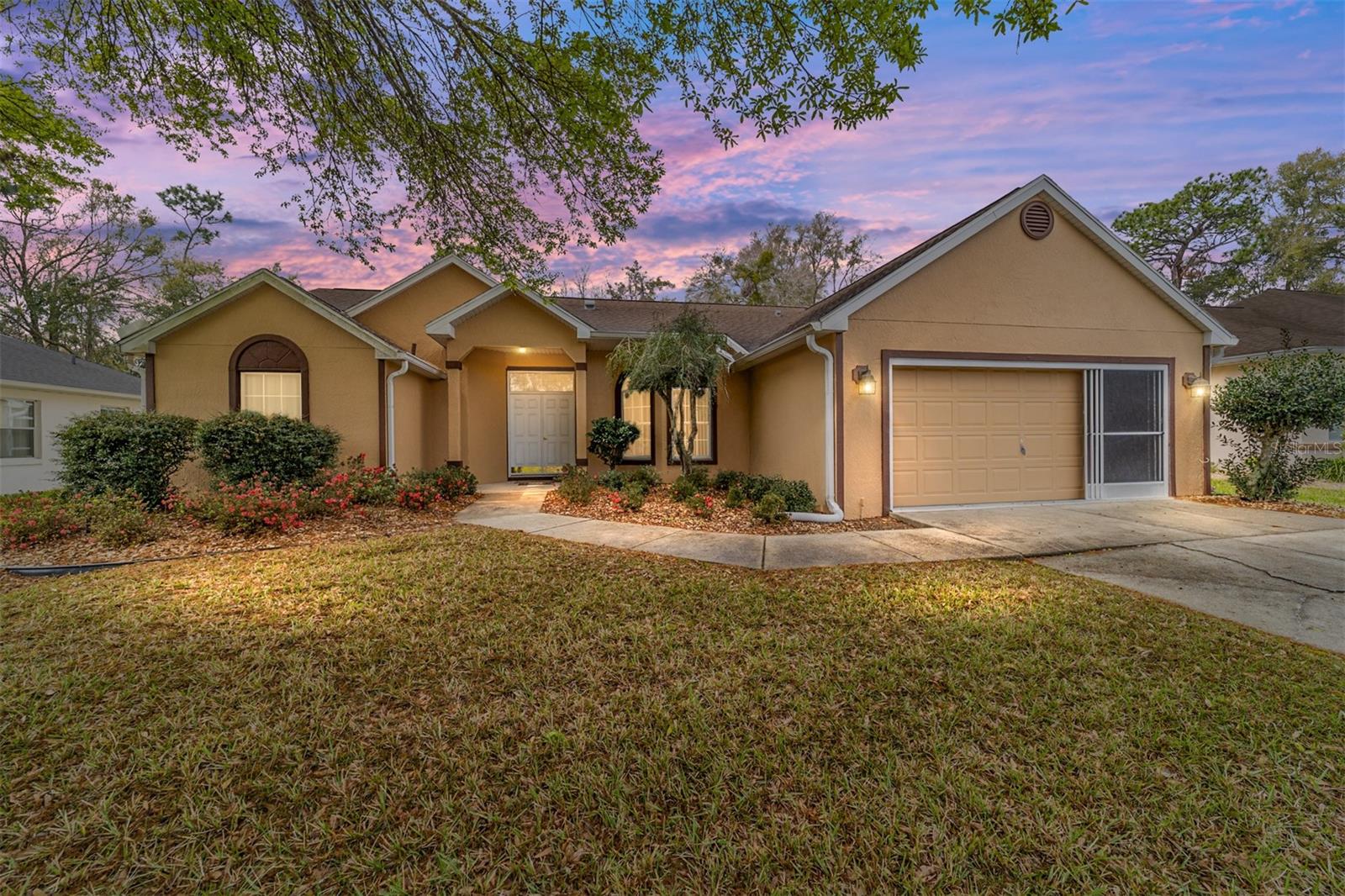 Single Family Residence in OCALA, FL - Daniel Dourado