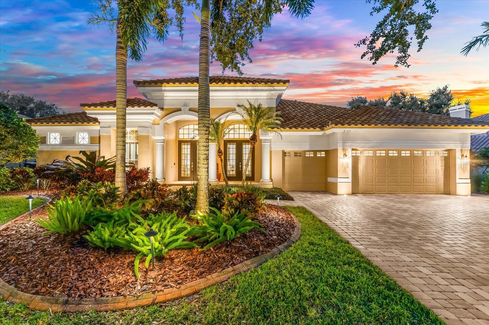 Single Family Residence em PALM HARBOR, FL - Daniel Dourado
