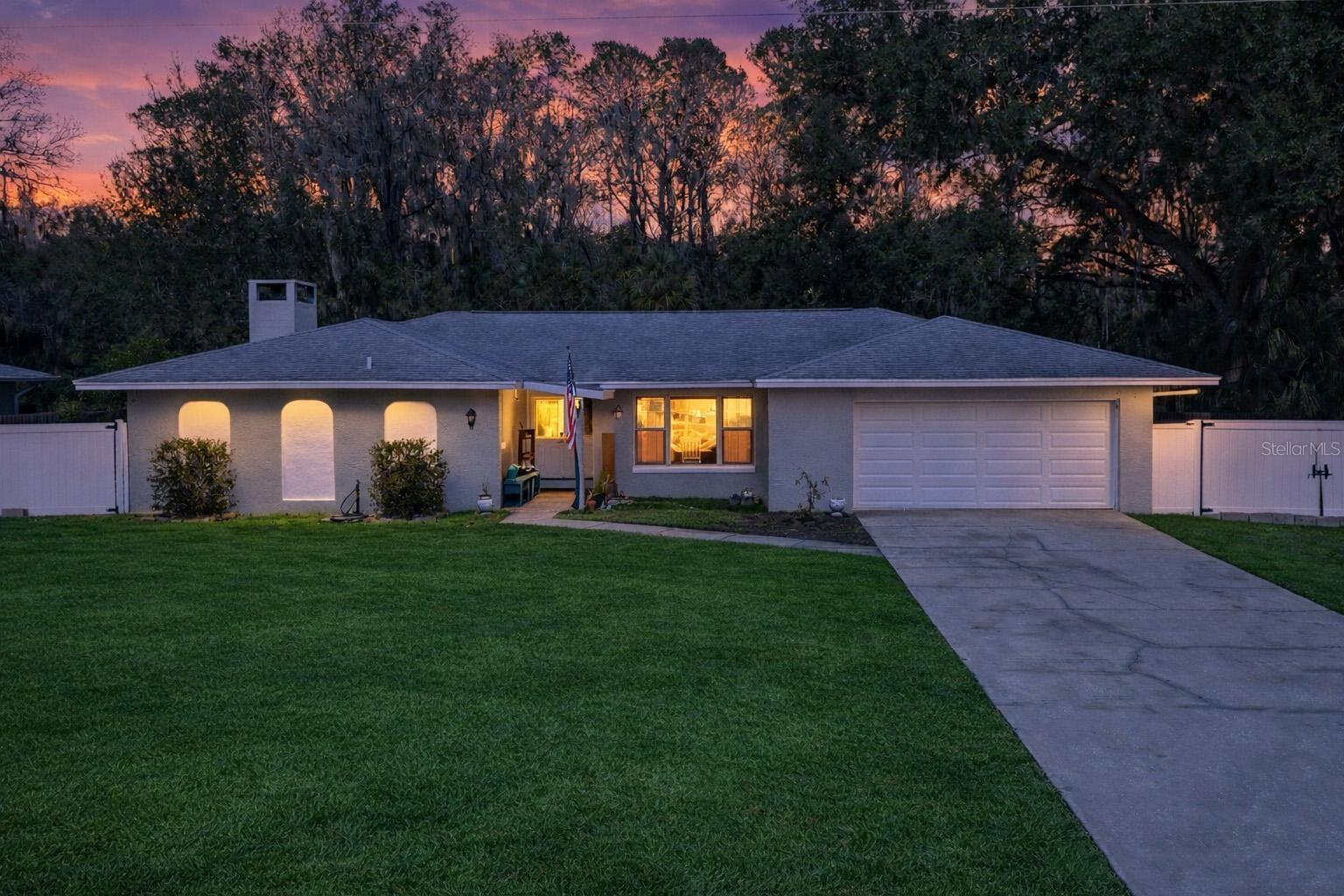 Single Family Residence em ALTAMONTE SPRINGS, FL - Daniel Dourado