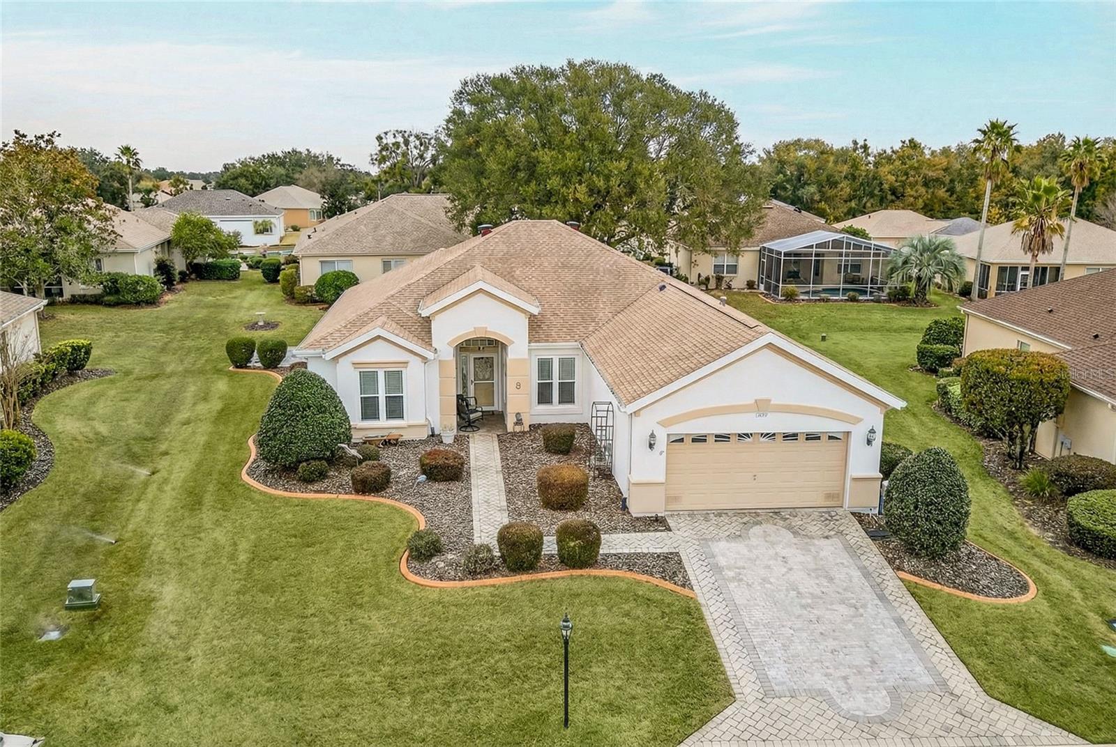 Single Family Residence em SUMMERFIELD, FL - Daniel Dourado