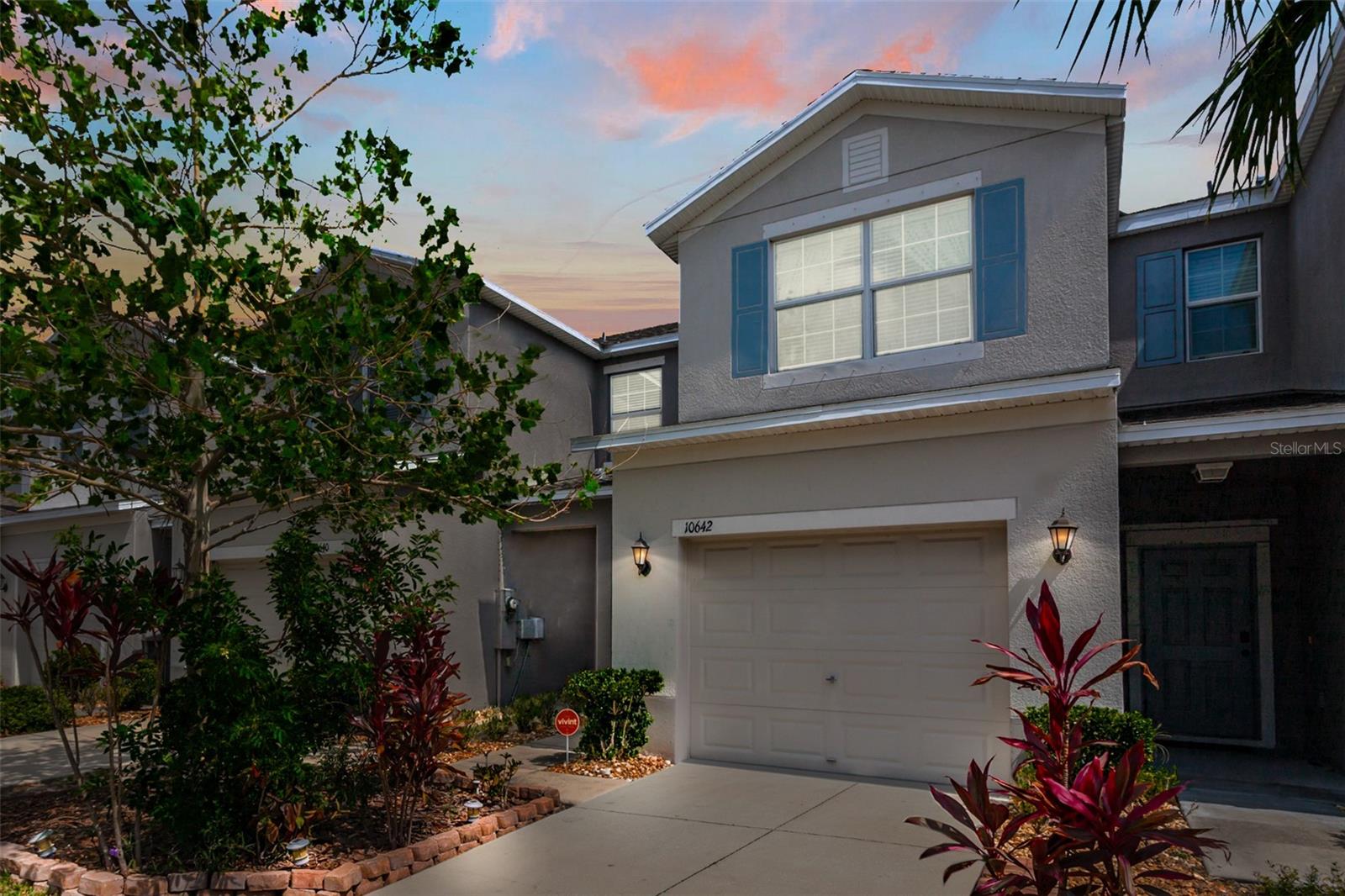 Townhouse in RIVERVIEW, FL - Daniel Dourado