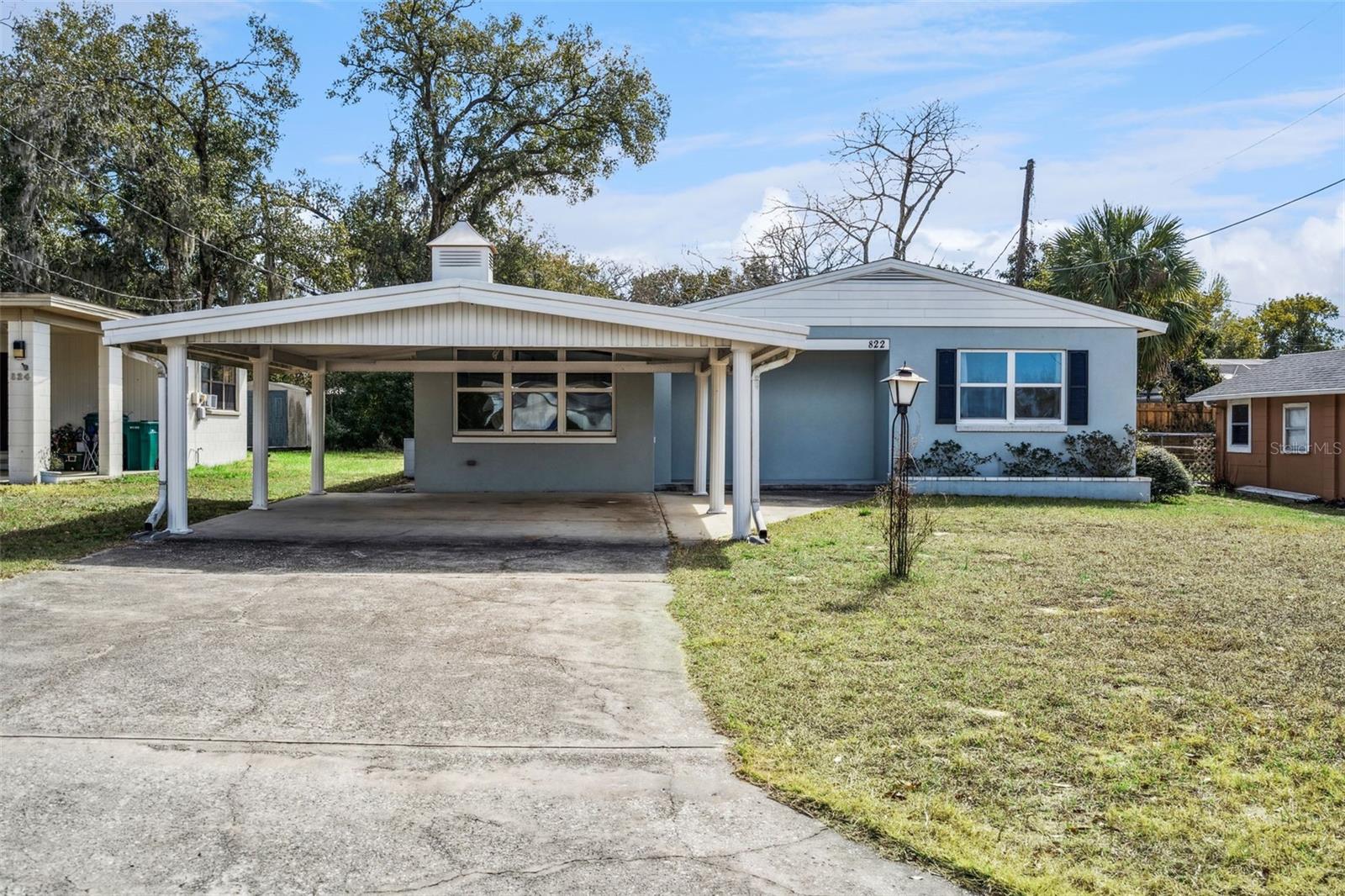 Single Family Residence em EUSTIS, FL - Daniel Dourado