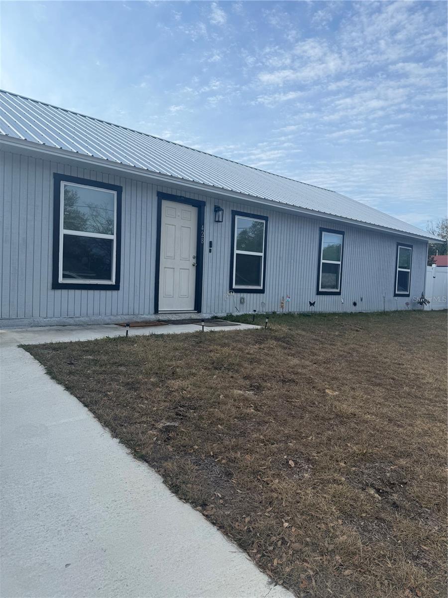 Single Family Residence em MASCOTTE, FL - Daniel Dourado