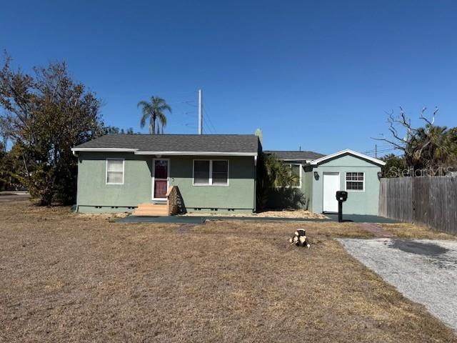 Single Family Residence em ST PETERSBURG, FL - Daniel Dourado