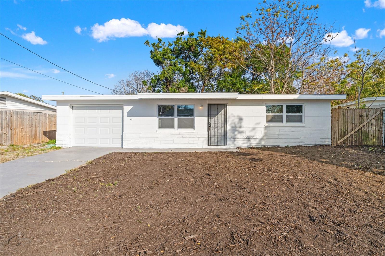 Single Family Residence in PORT RICHEY, FL - Daniel Dourado