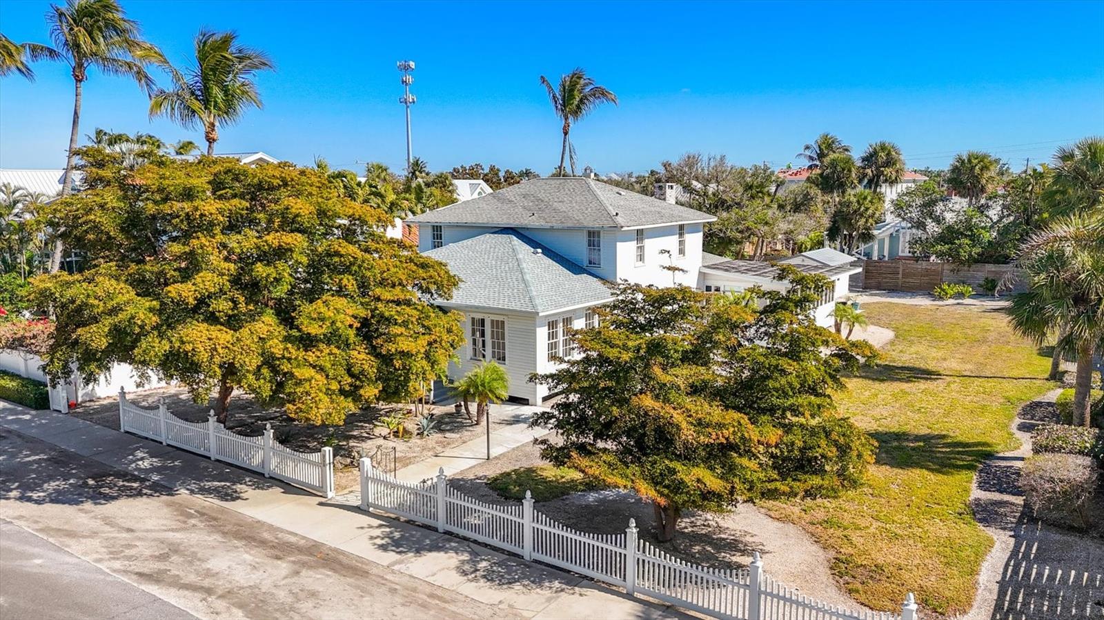 Single Family Residence em BOCA GRANDE, FL - Daniel Dourado