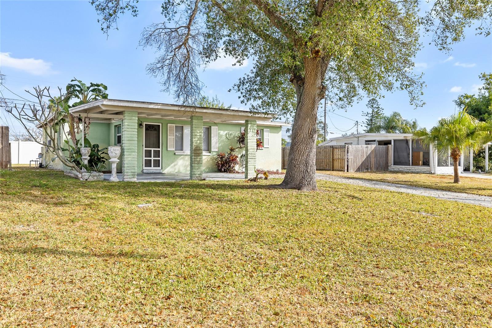 Single Family Residence em LARGO, FL - Daniel Dourado