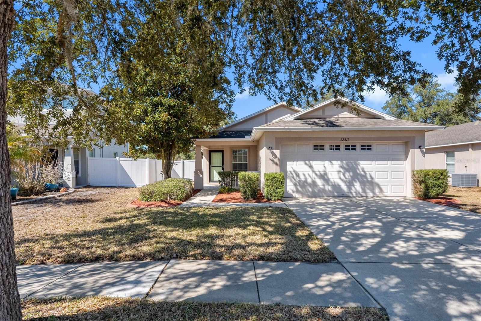 Single Family Residence em SPRING HILL, FL - Daniel Dourado