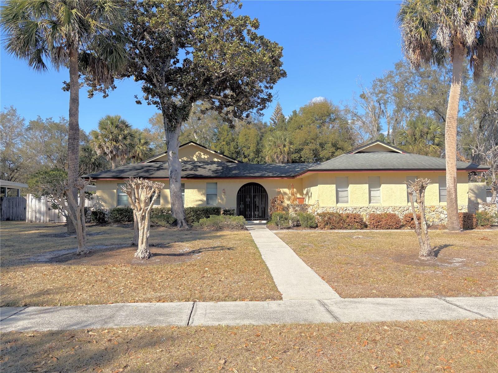 Single Family Residence em WINTER SPRINGS, FL - Daniel Dourado