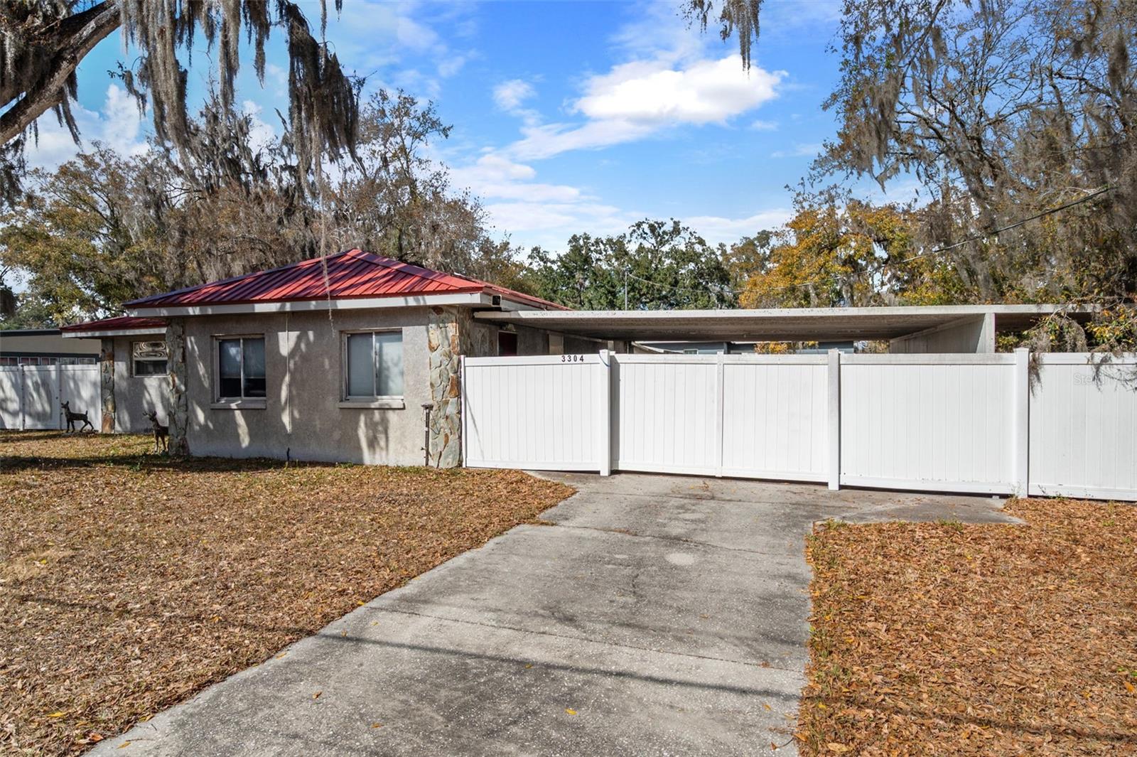 Single Family Residence em PLANT CITY, FL - Daniel Dourado