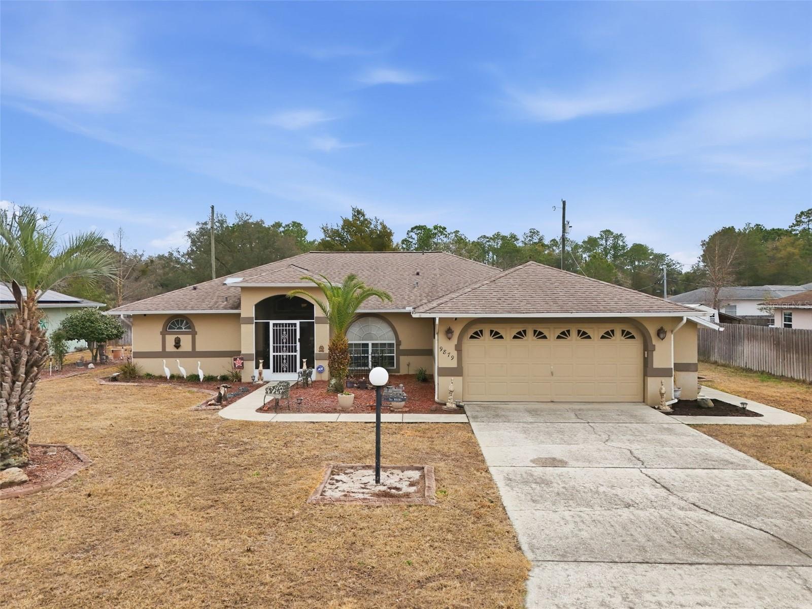 Single Family Residence em CITRUS SPRINGS, FL - Daniel Dourado