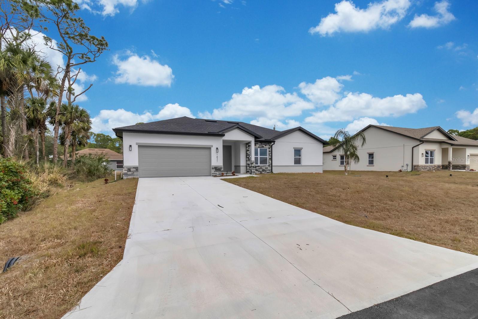 Single Family Residence in PALM BAY, FL - Daniel Dourado