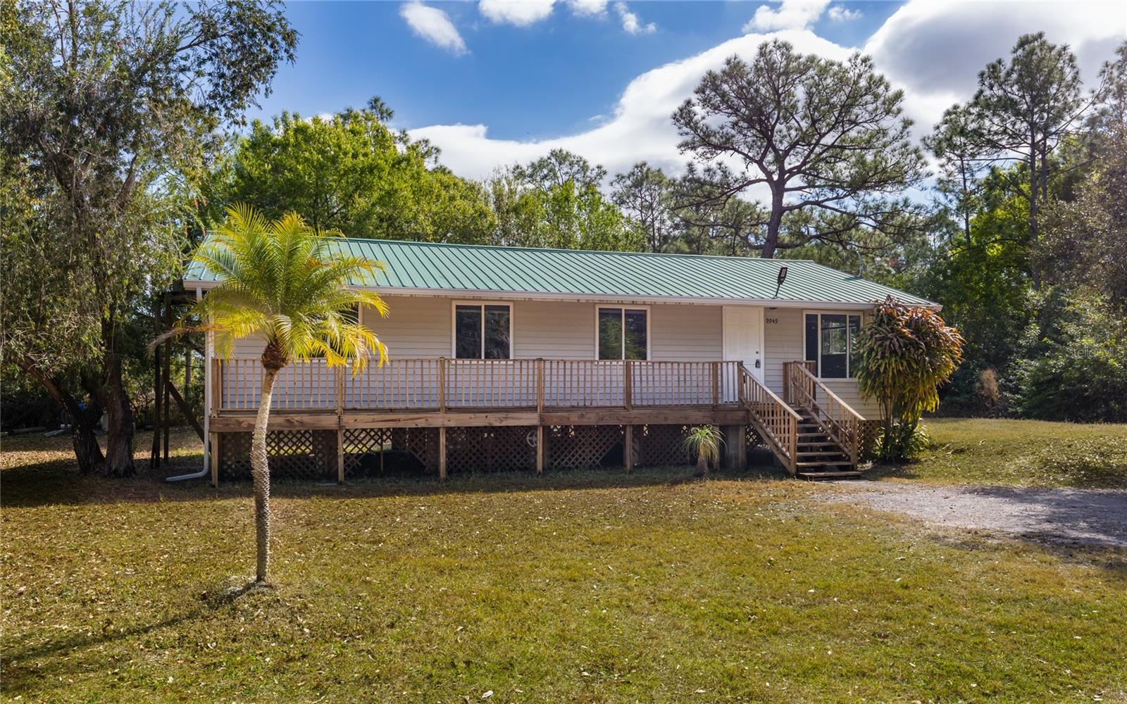 Single Family Residence em NORTH FORT MYERS, FL - Daniel Dourado