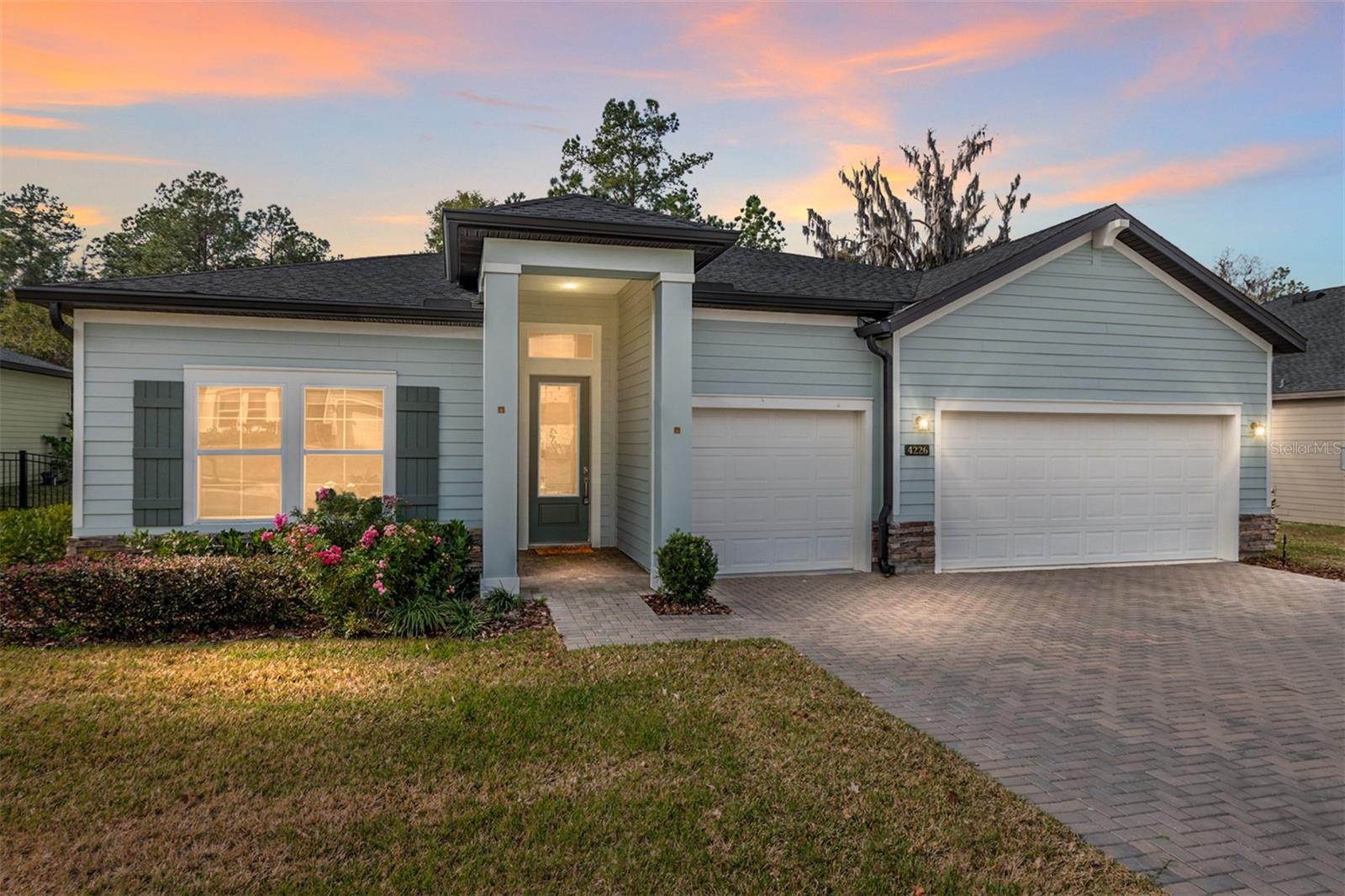 Single Family Residence in OCALA, FL - Daniel Dourado