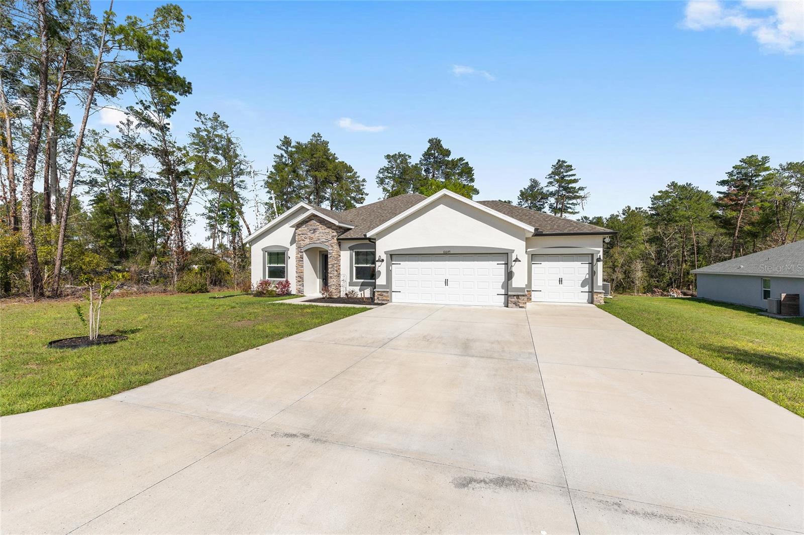 Single Family Residence in OCALA, FL - Daniel Dourado