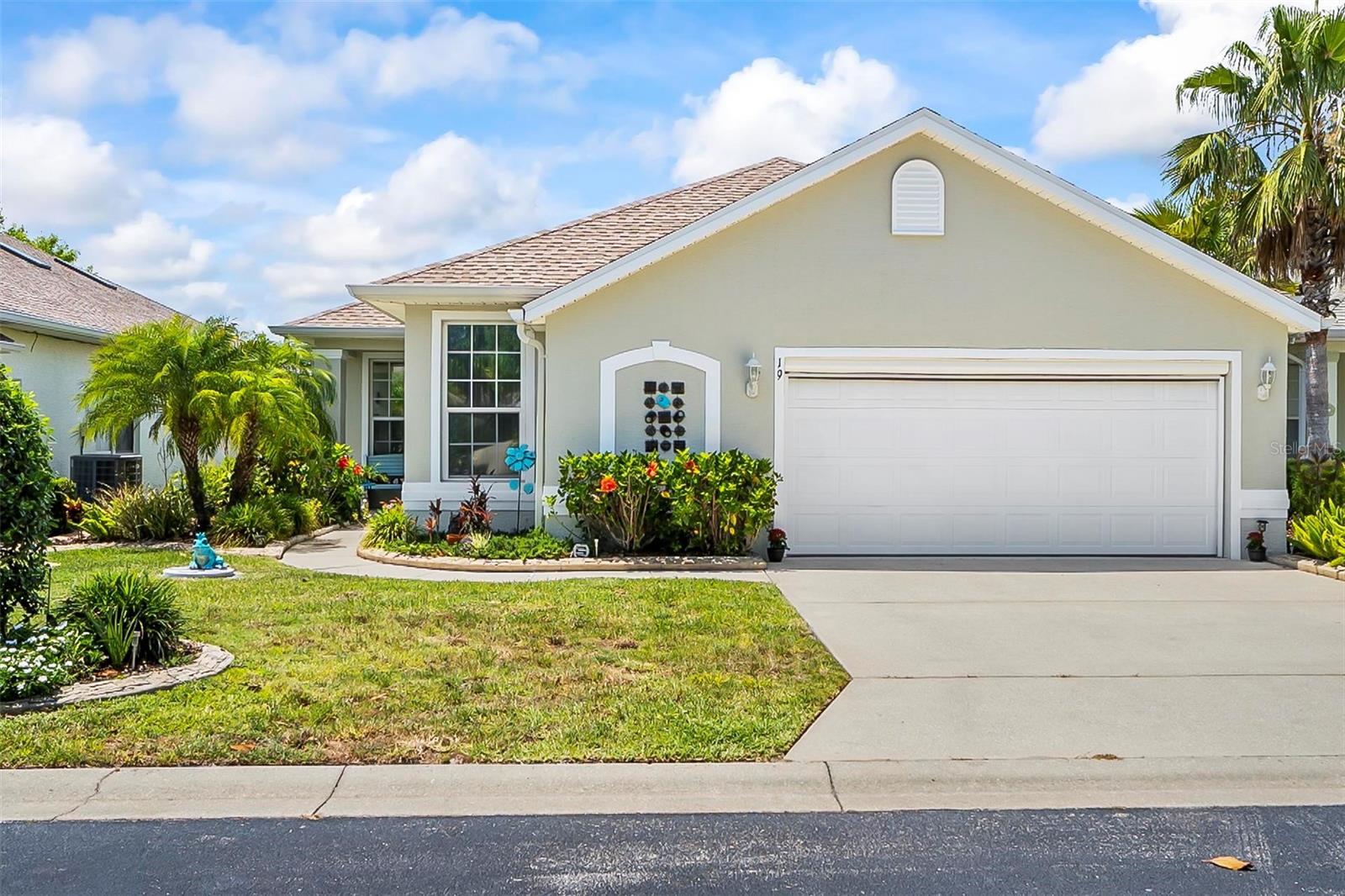 Single Family Residence in PALM COAST, FL - Daniel Dourado