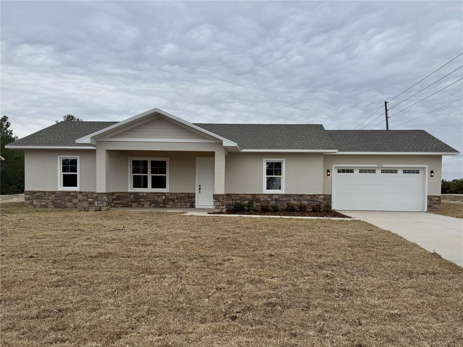 Single Family Residence em AVON PARK, FL - Daniel Dourado